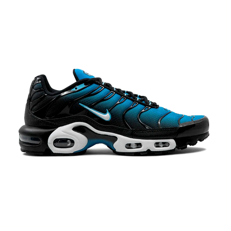 Nike Air Max Plus - Dot Pattern