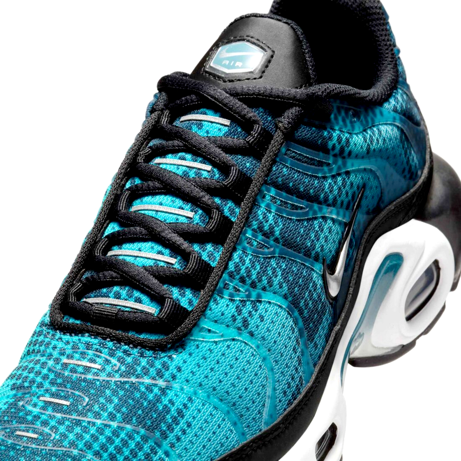 Nike Air Max Plus - Dot Pattern